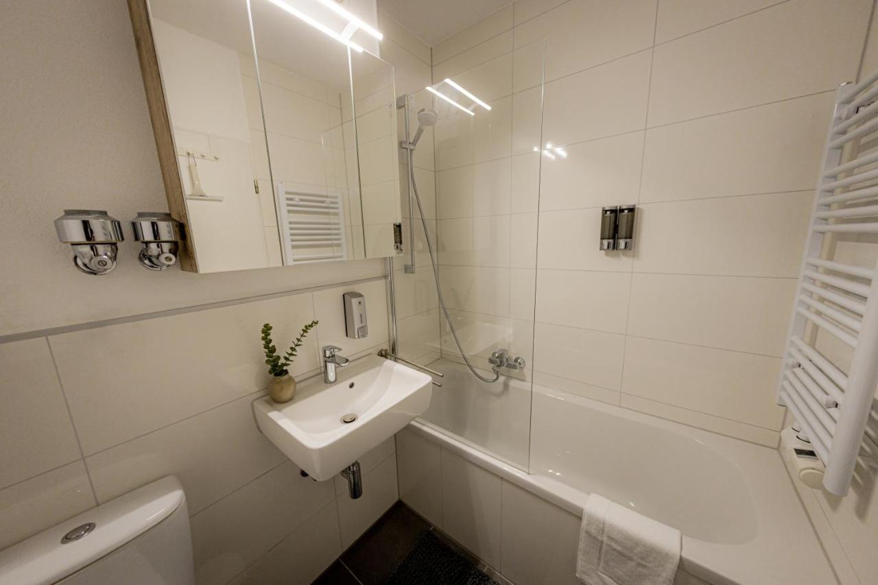 شقة !Goldpath! Passau - Spitalhof I Modern I Wlan I Kueche I Balkon I Smarttv Mit Wipu المظهر الخارجي الصورة